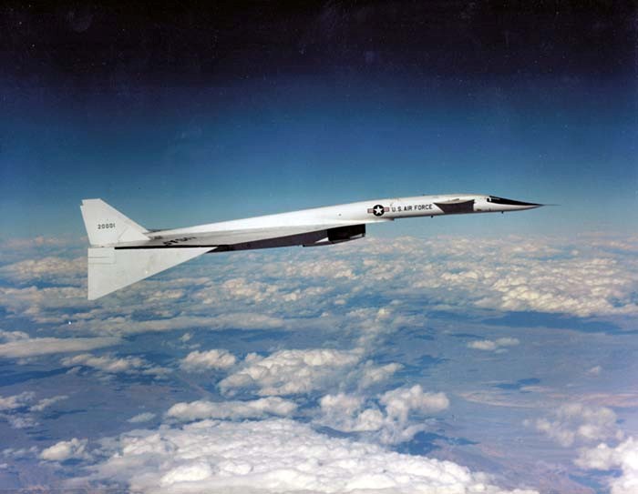 XB-70 in flight